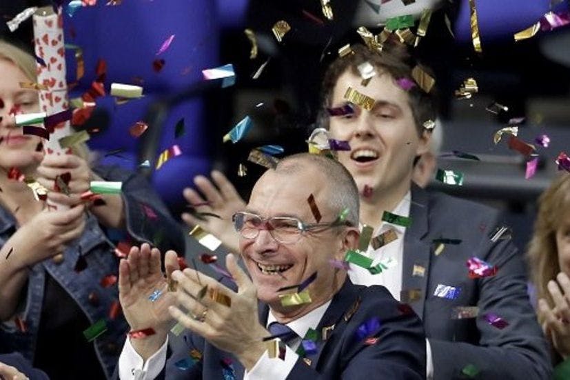 Germanys Vote To Legalise Gay Marriage Prompts Standing Ovation