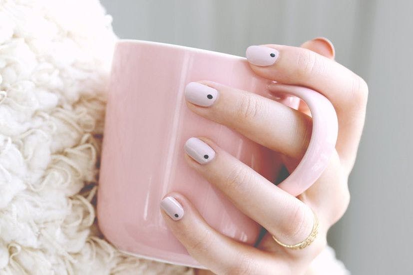 Minimalist Nail Art for Travel - wide 3
