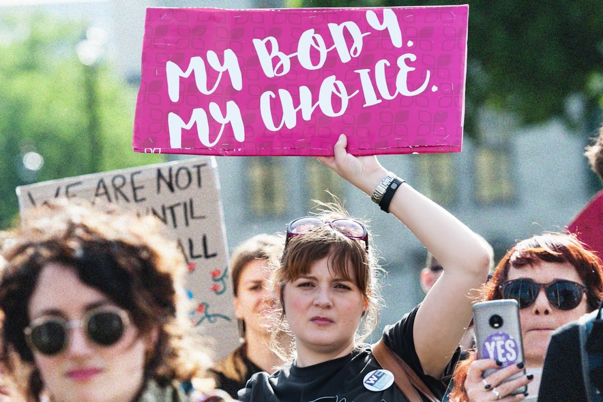 trump supreme court abortion brett kavanaugh roe v wade women protesting naral