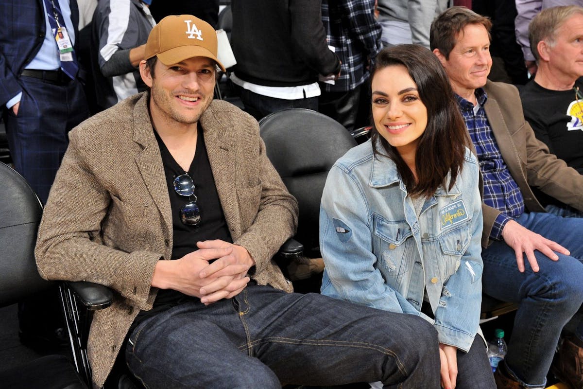 LOS ANGELES, CALIFORNIA - JANUARY 29: Ashton Kutcher and Mila Kunis attend a basketball game between the Los Angeles Lakers and the Philadelphia 76ers at Staples Center on January 29, 2019 in Los Angeles, California. (Photo by Allen Berezovsky/Getty Images)