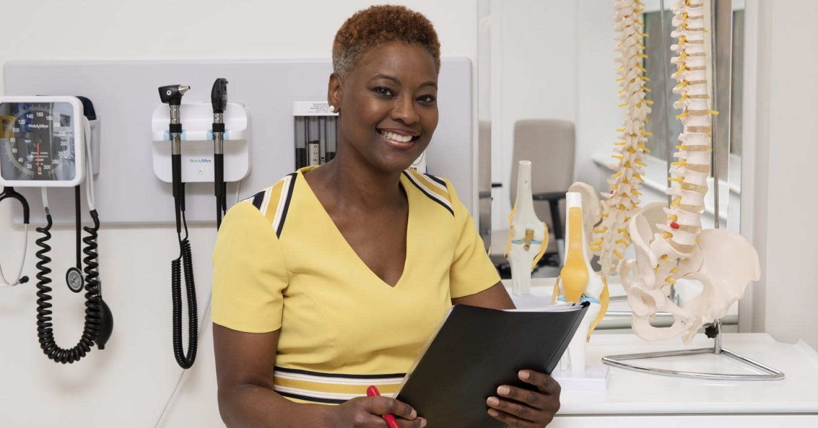 Dr Samantha Tross: UK's first black female orthopaedic surgeon
