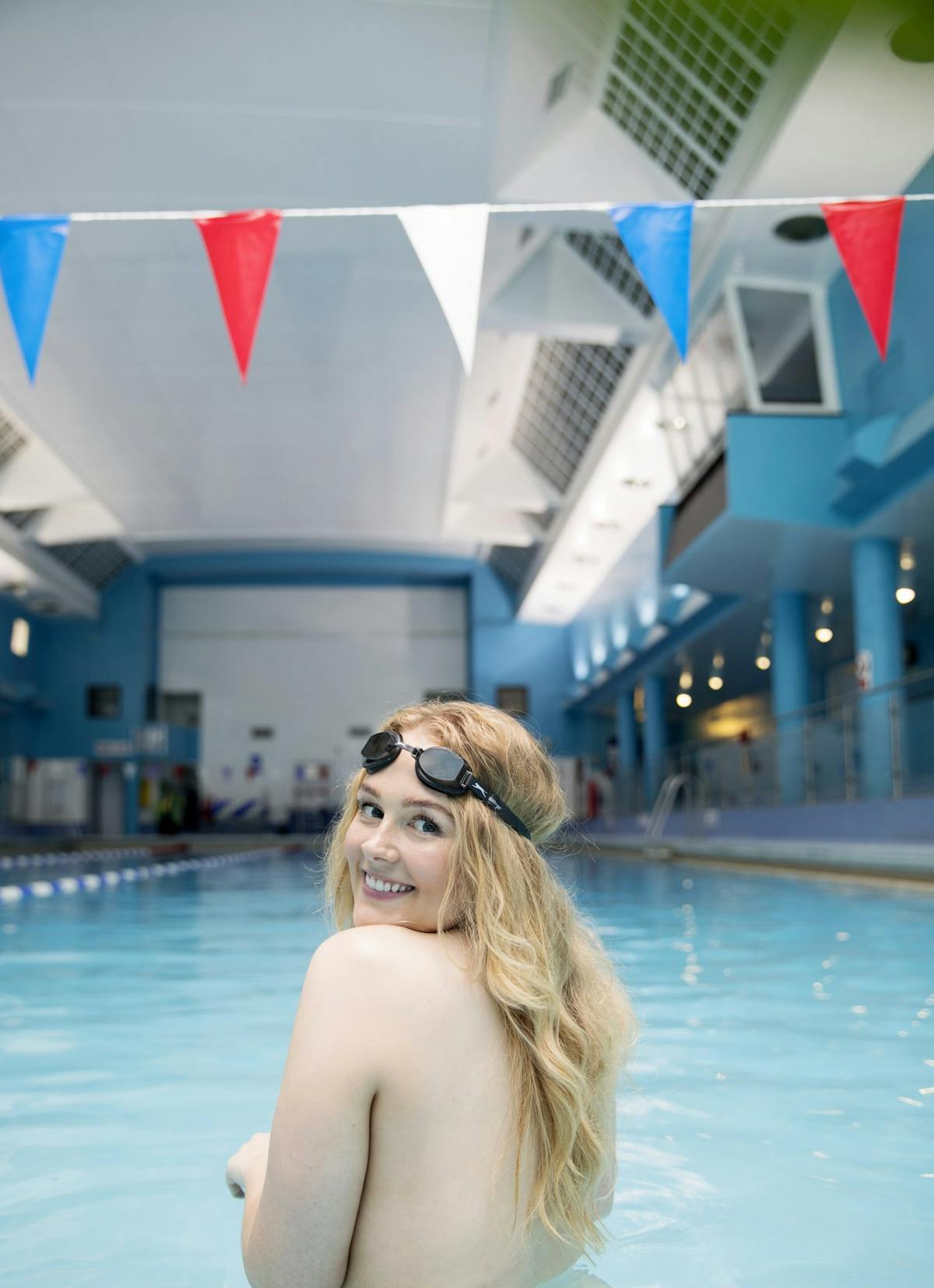 Belgium Porn Pictures Animal Nude In Swimming Pools