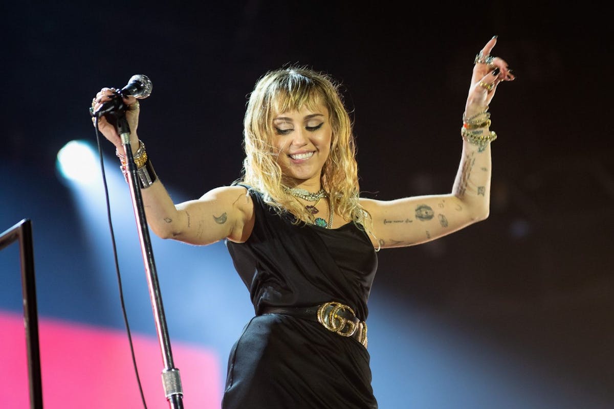 Miley Cyrus won't apologise for er past mistakes, and nor should she