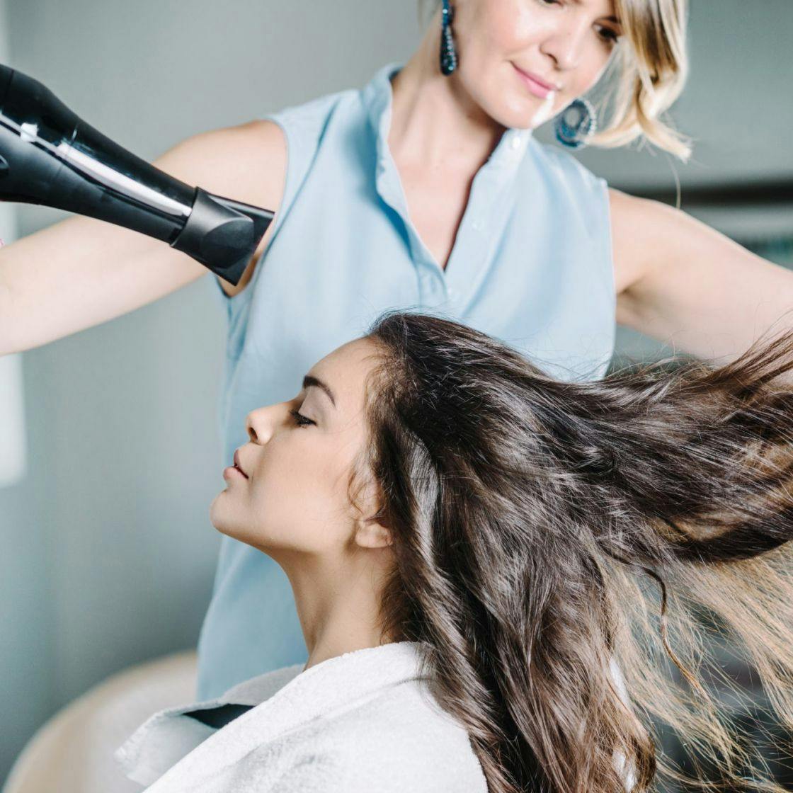 How to make your blowdry last longer - Steps for at-home blowdry