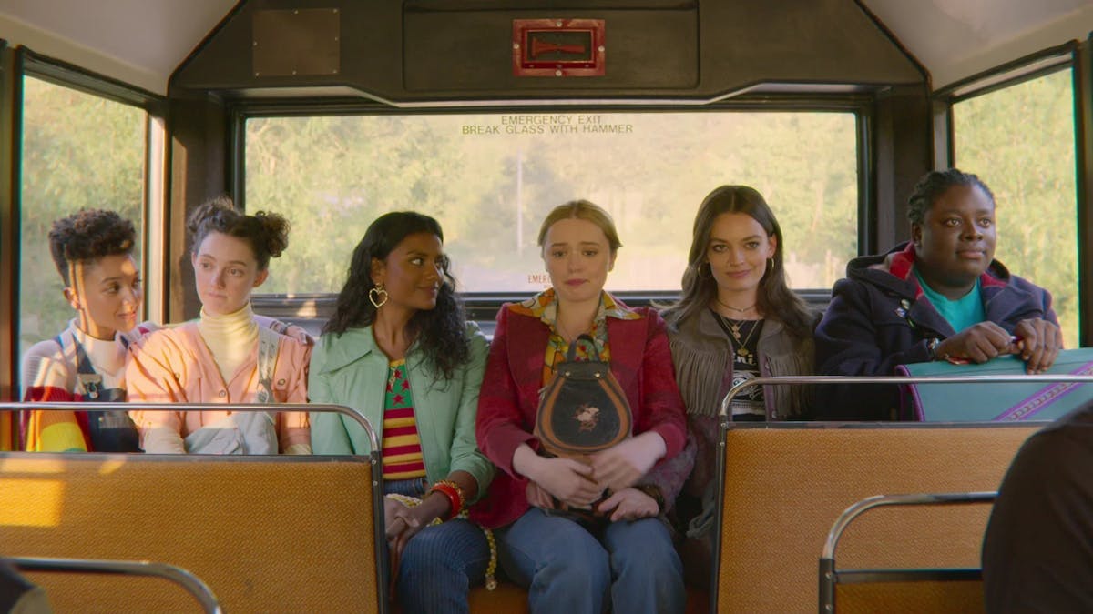 Sex Education Season 2 Why Aimees Bus Scenes Are So Important