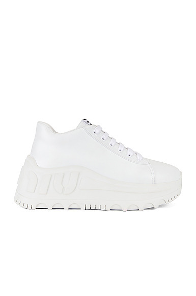 young girls white trainers