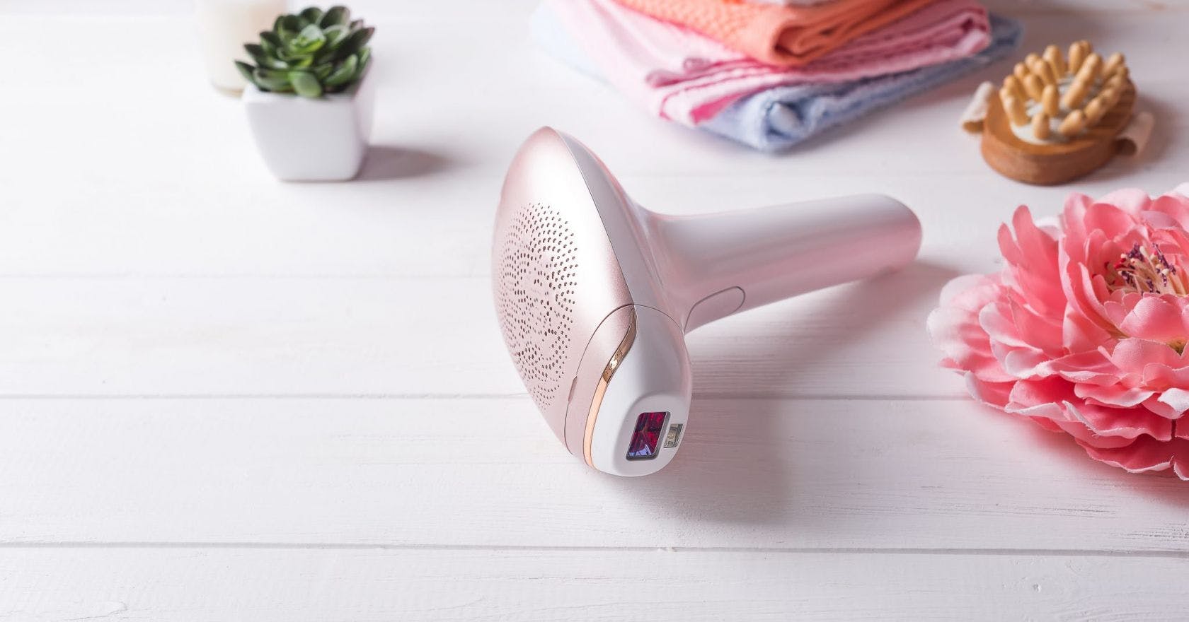 At home hair removal: how to use an IPL device