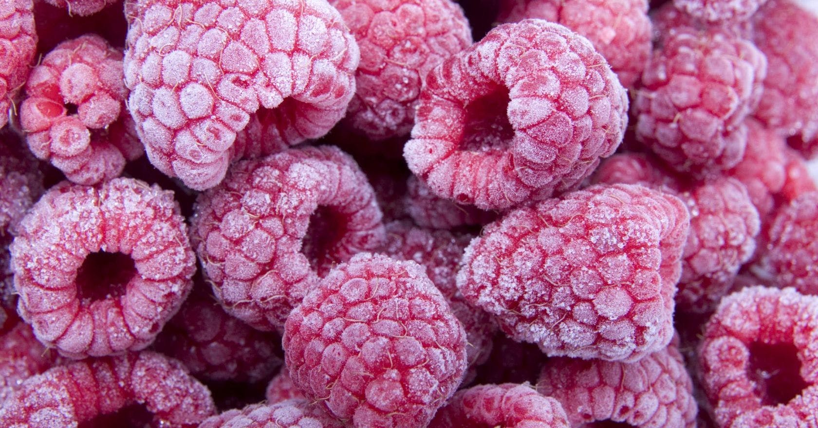 summer-dessert-recipe-frozen-raspberries-and-creamy-mascarpone