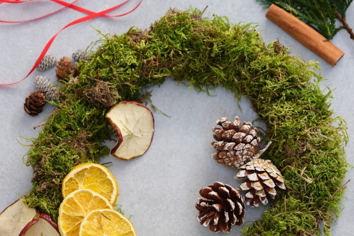 Hayley Scott Blooms DIY Wreath Kit