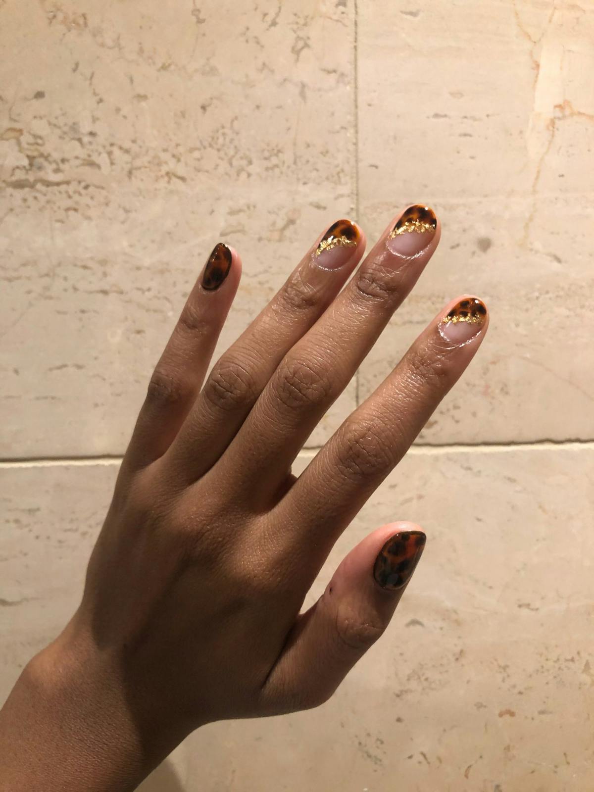 Tortoise shell nail art: how it's done