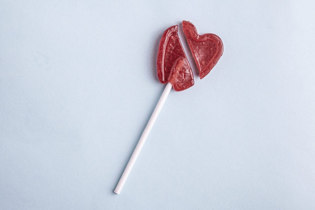A heartbreak lollipop
