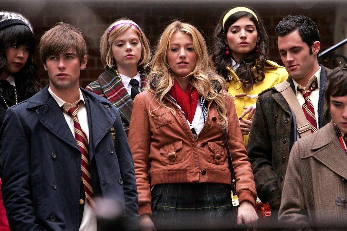 Blake Lively, Chace Crawford, Ed Westwick, Leighton Meester and Penn Badgley on Location for "Gossip Girl" - November 27, 2007