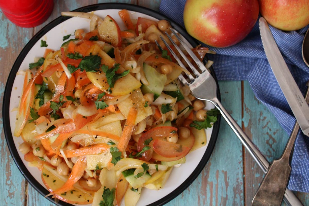 This apple and chickpea salad is full of protein and antioxidents
