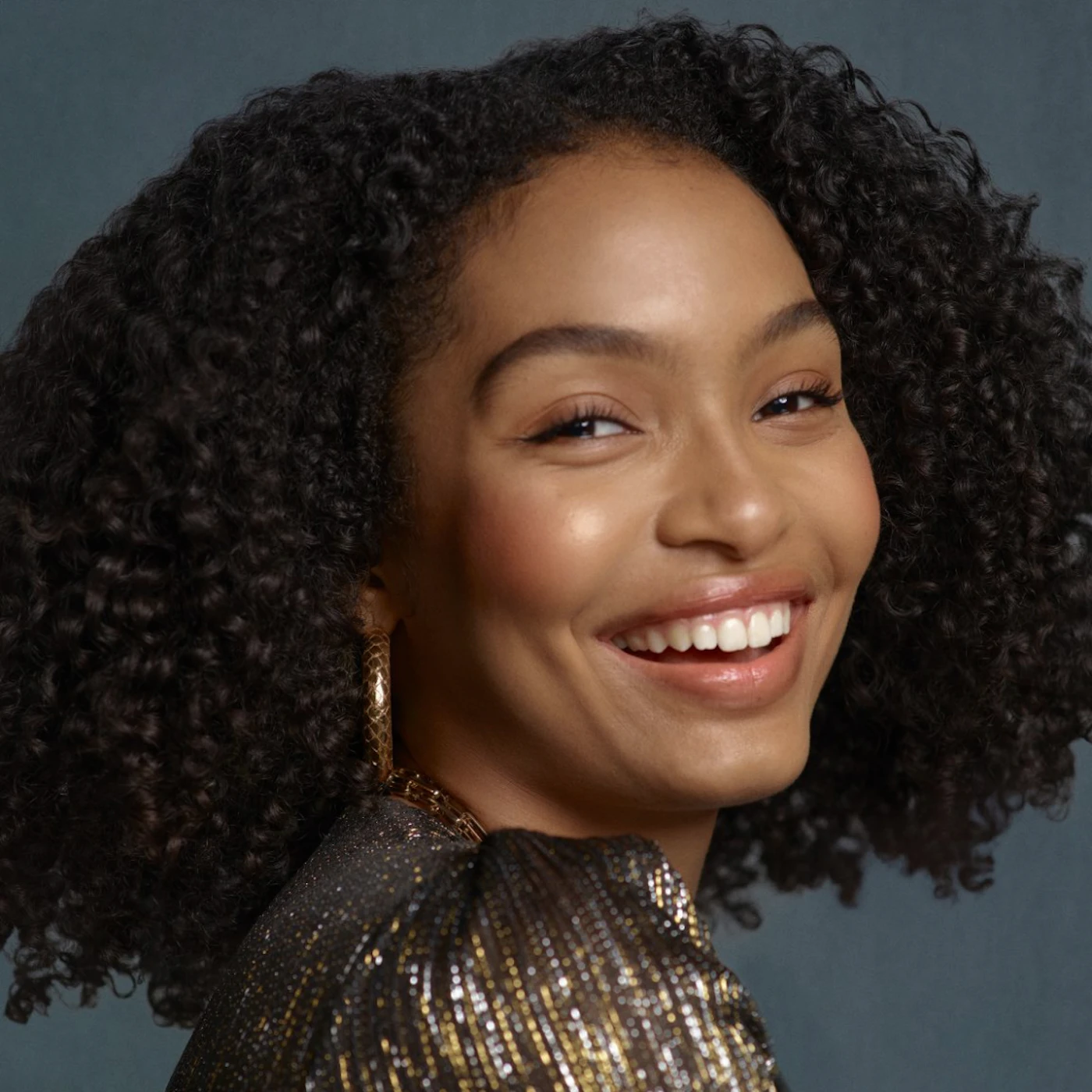 The Stacked Bob is 2022's Chicest Hairstyle for Curly Hair