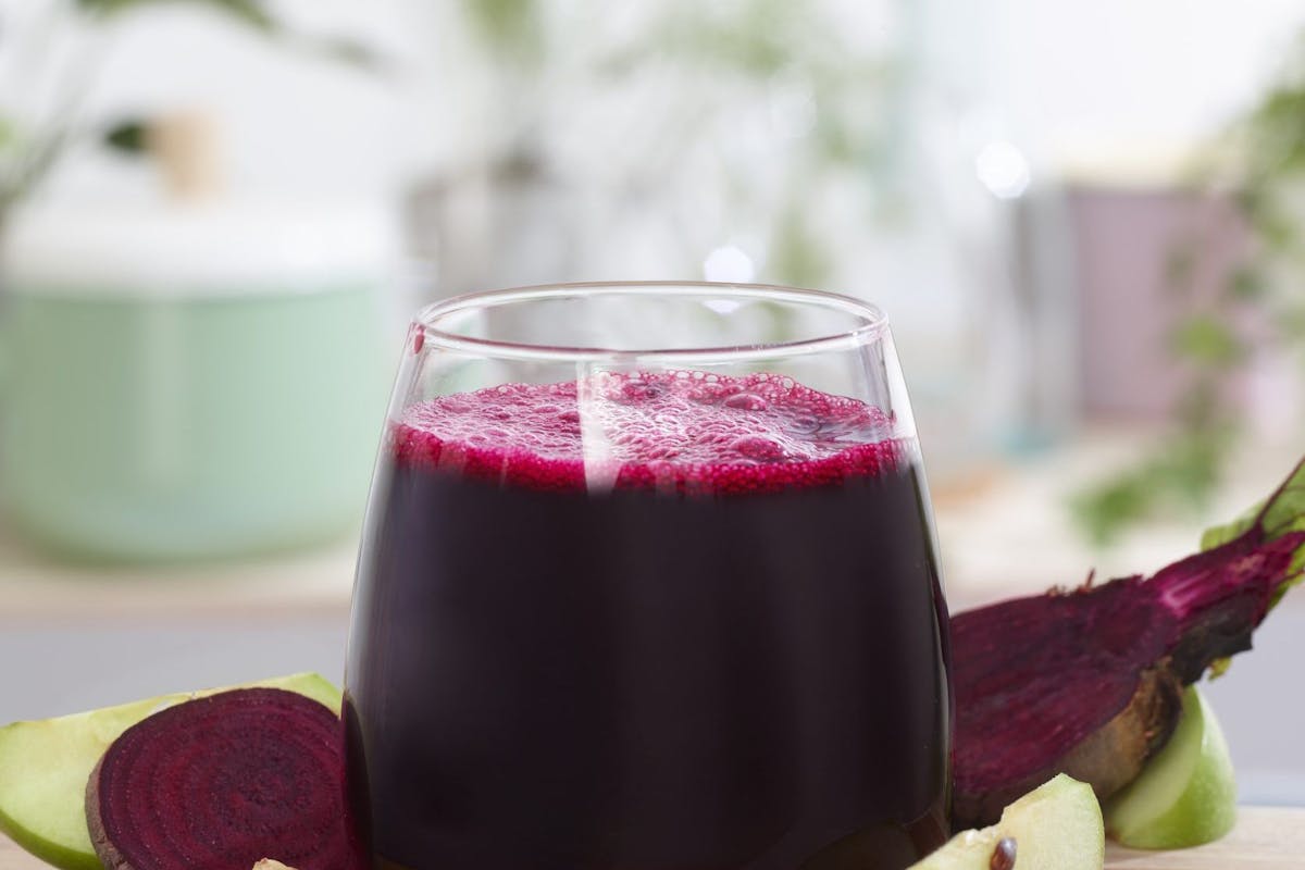 Beetroot apple and ginger juice