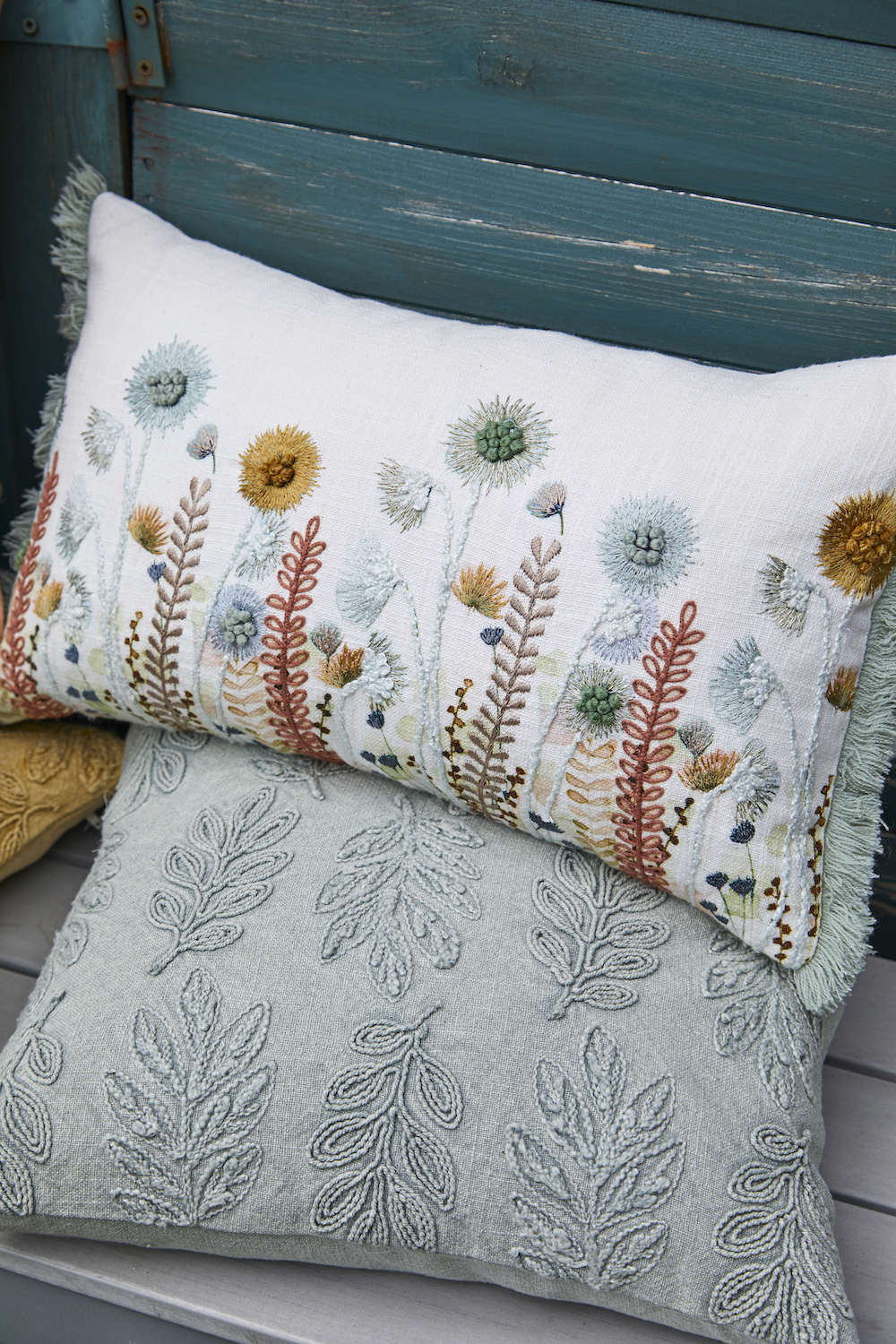 ANGERLINA DELICATE  FLOWER DESIGN WITH SCALLOPED EDGE BY THE METRE 